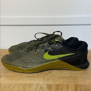 Nike Metcon 3 Men's Training Shoe - Medium Olive/Bright Cactus/Black Size 12.5